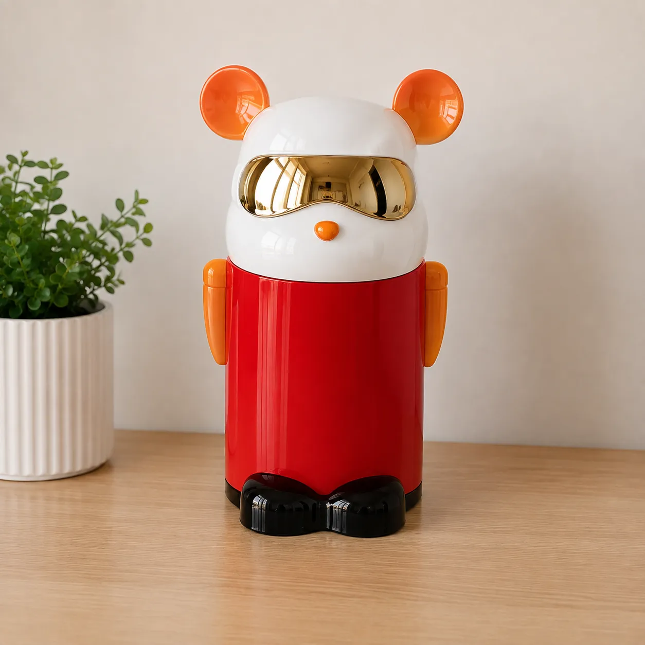 Cool Bear Trash Bin